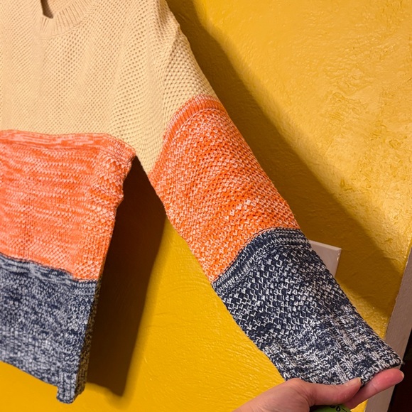 Amazon Originals Colorblock Sweater in Cream, Orange, and Blue, Sz. M - Picture 3 of 5